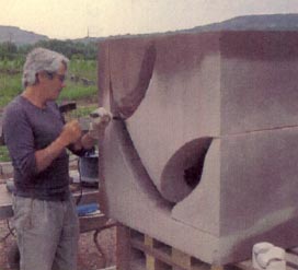 Sandsteinskulptur "Ungewissheit und Wagnis" des Bildhauers Rudolf Engel